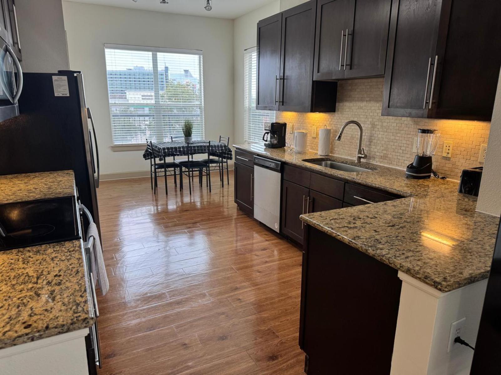 Gorgeous Furnished Apartments Near Texas Medical Center & Nrg Stadium Хьюстон Номер фото